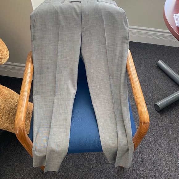 Kenneth Cole Men’s 3 Piece Suit - Picture 6 of 7